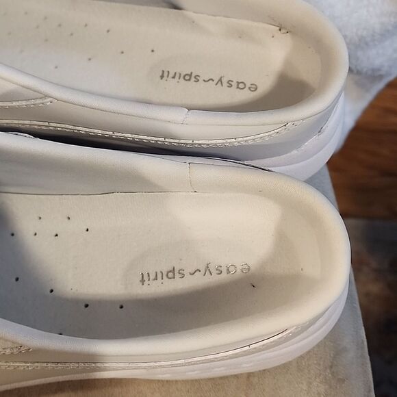 Women's Easy Spirit Tourguide Clogs Size 12 NWT - Picture 11 of 12